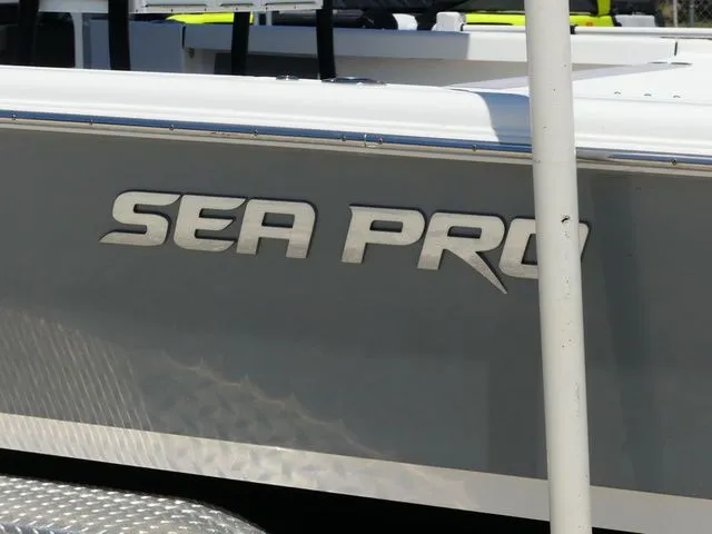 Slide: The Image of Sea Pro 248 Bay Series 2023 - 7