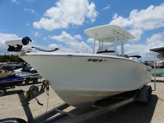 The Image of Sportsman Heritage 231 Center Console 2018 - 1