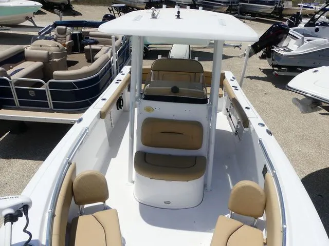 Slide: The Image of Sportsman Heritage 231 Center Console 2018 - 12
