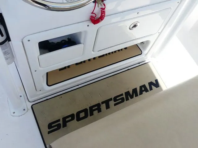 Slide: The Image of Sportsman Heritage 231 Center Console 2018 - 18