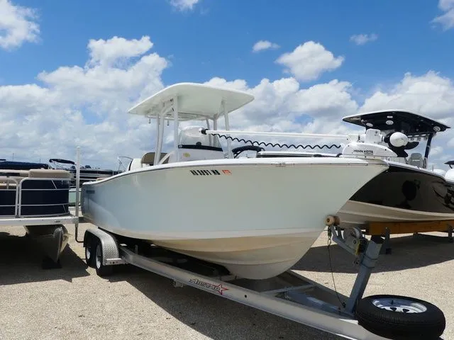 Slide: The Image of Sportsman Heritage 231 Center Console 2018 - 3