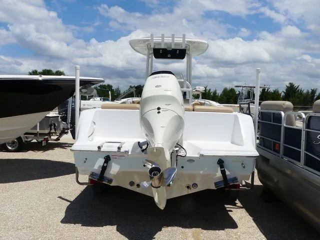 Slide: The Image of Sportsman Heritage 231 Center Console 2018 - 4