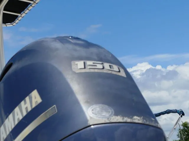 Slide: The Image of NauticStar 2102 Legacy 2015 - 11