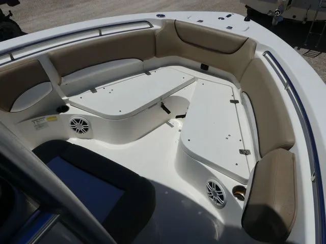 Slide: The Image of NauticStar 2102 Legacy 2015 - 12