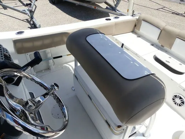 Slide: The Image of NauticStar 2102 Legacy 2015 - 15