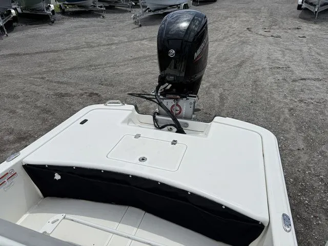 Slide: The Image of Mako Pro Skiff 17 CC 2023 - 13