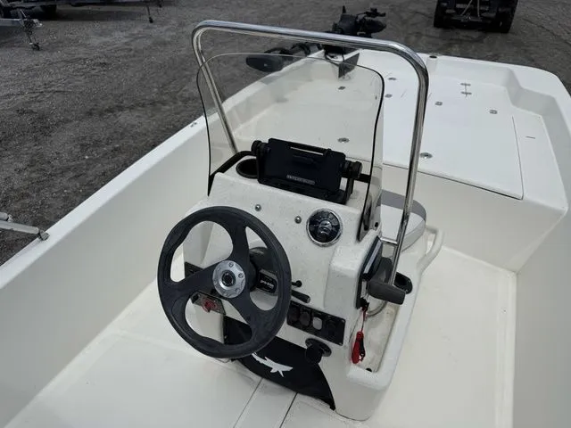 Slide: The Image of Mako Pro Skiff 17 CC 2023 - 15