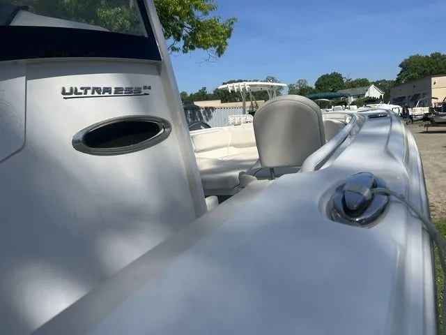 Slide: The Image of Sea Hunt Ultra 255 SE 2023 - 10