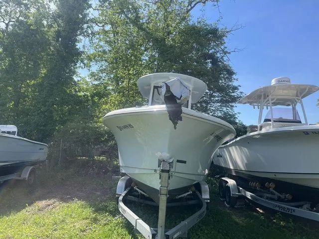 Slide: The Image of Sea Hunt Ultra 255 SE 2023 - 3