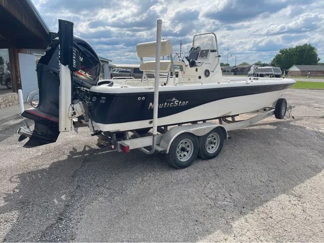Slide: The Image of NauticStar 224XTS 2015 - 3