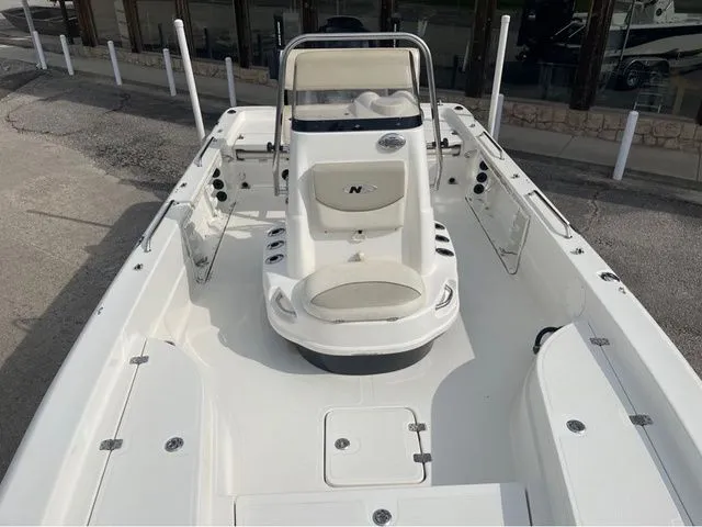 Slide: The Image of NauticStar 224XTS 2015 - 7