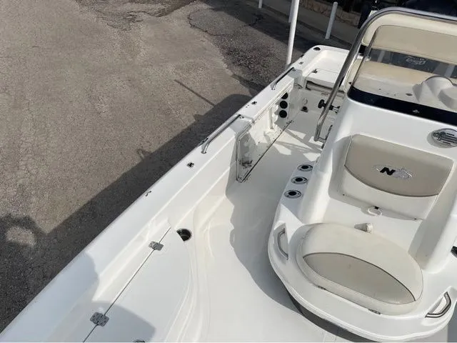 Slide: The Image of NauticStar 224XTS 2015 - 8