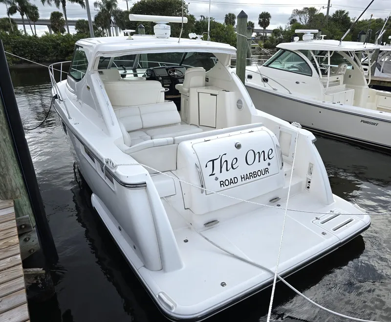 Slide: The Image of Tiara Yachts 3900 Sovran 2008 - 2