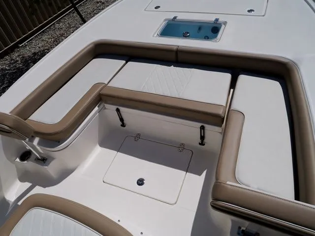 Slide: The Image of Sea Born FX25 LE 2026 - 17