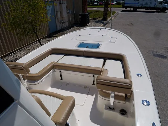 Slide: The Image of Sea Born FX25 LE 2026 - 19