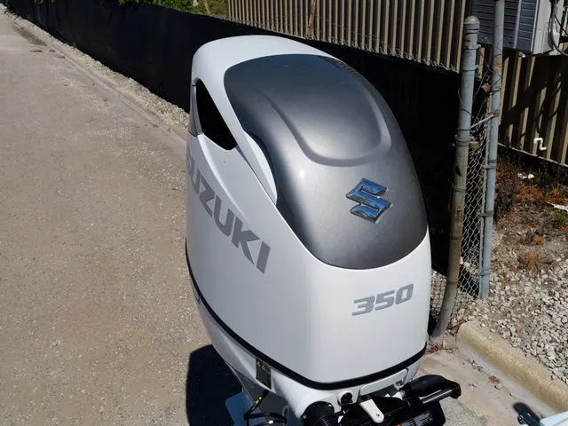 Slide: The Image of Sea Born FX25 LE 2026 - 47