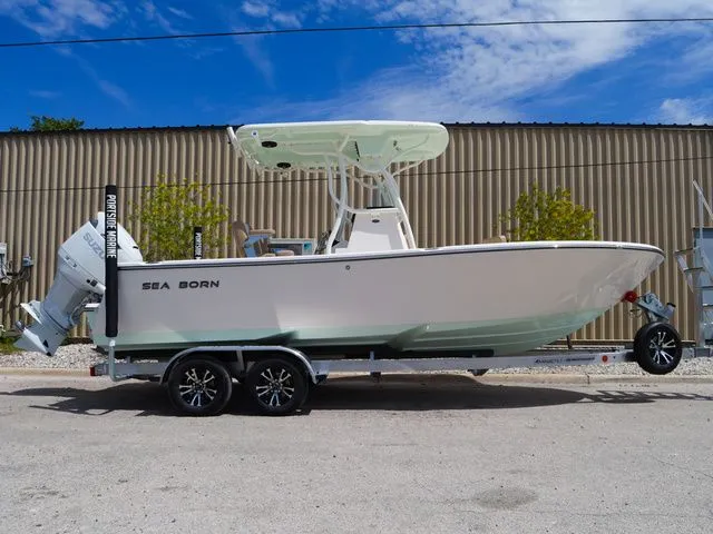 Slide: The Image of Sea Born LX22 Center Console 2026 - 37