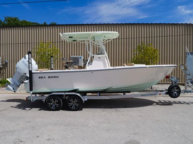 Slide: The Image of Sea Born LX22 Center Console 2026 - 48