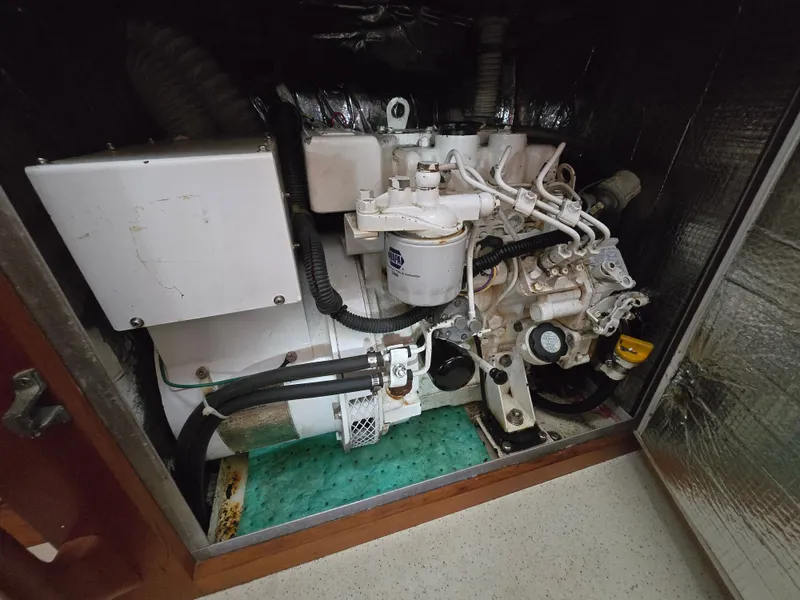 Slide: The Image of Gozzard 44 Center Cockpit 1998 - 35