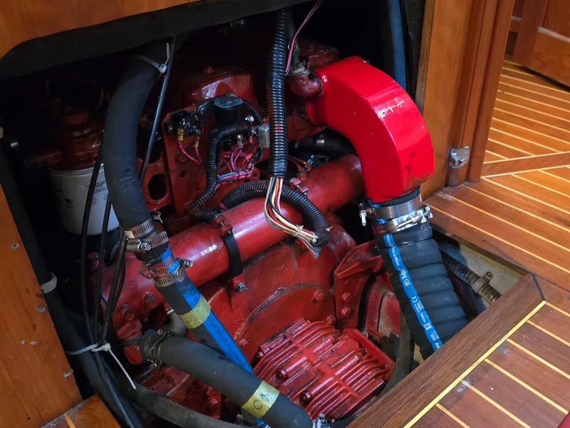 Slide: The Image of Gozzard 44 Center Cockpit 1998 - 56