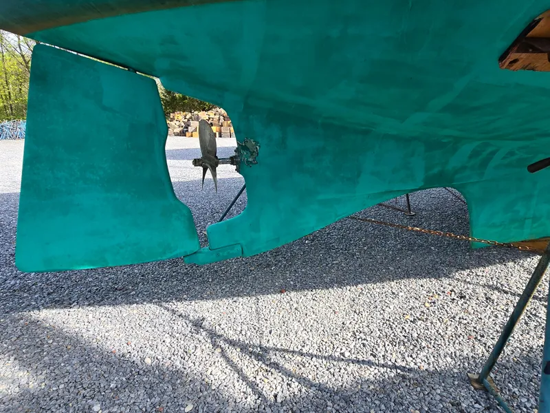 Slide: The Image of Gozzard 44 Center Cockpit 1998 - 77