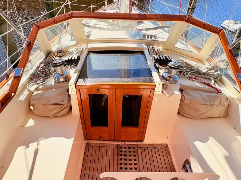 Slide: The Image of Gozzard 44 Center Cockpit 1998 - 115