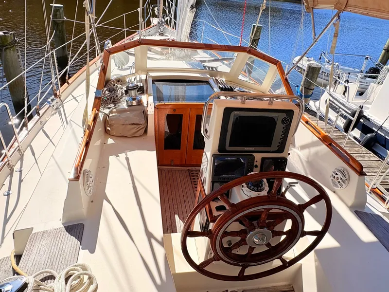 Slide: The Image of Gozzard 44 Center Cockpit 1998 - 63