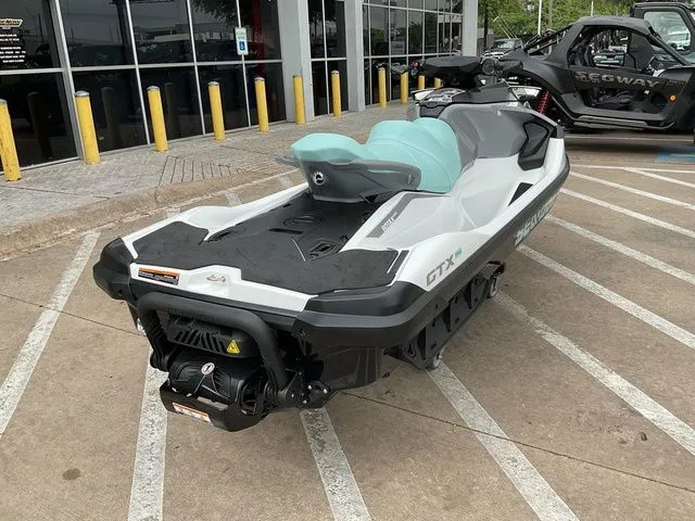 Slide: The Image of Sea-Doo 25TC 2026 - 3