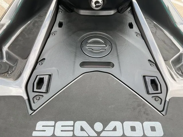 Slide: The Image of Sea-Doo GTR 230 2026 - 15