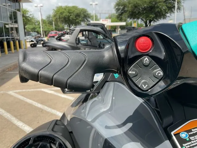 Slide: The Image of Sea-Doo GTR 230 2026 - 18