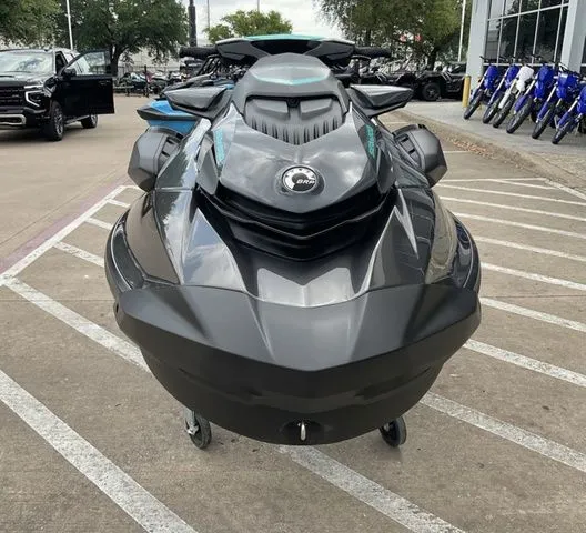 Slide: The Image of Sea-Doo GTR 230 2026 - 8
