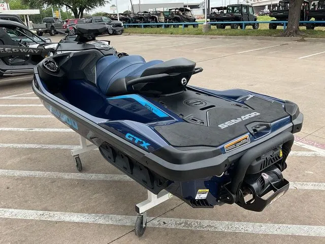 Slide: The Image of Sea-Doo GTX 170 2026 - 5