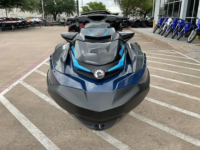 Slide: The Image of Sea-Doo GTX 170 2026 - 8