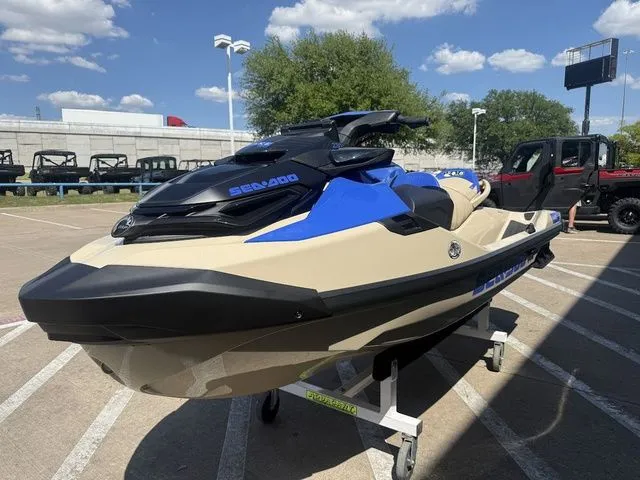 Slide: The Image of Sea-Doo Wake Pro 230 2026 - 4