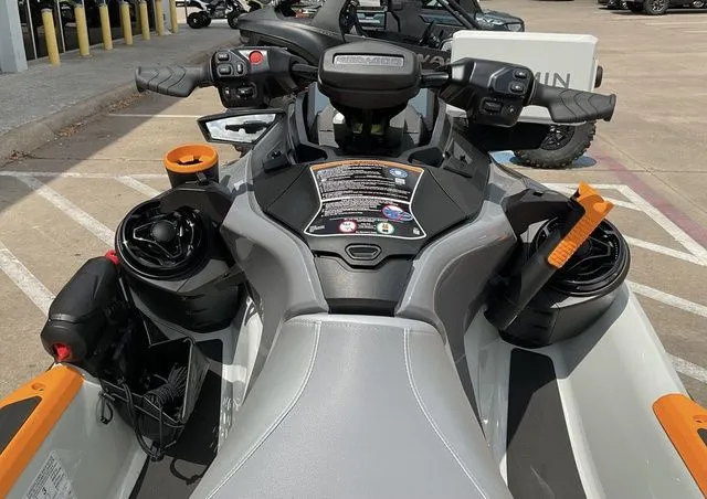 Slide: The Image of Sea-Doo FishPro Trophy 170 2026 - 10