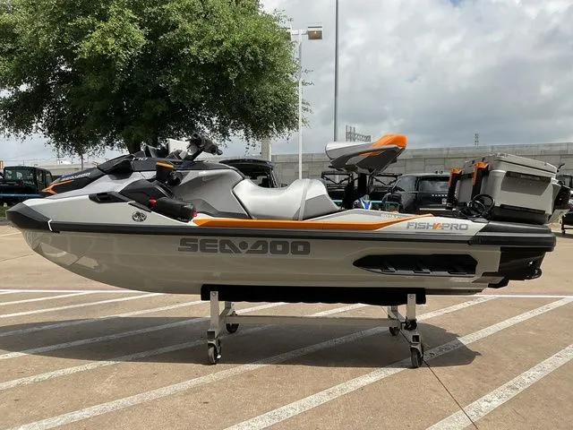 Slide: The Image of Sea-Doo FishPro Trophy 170 2026 - 6