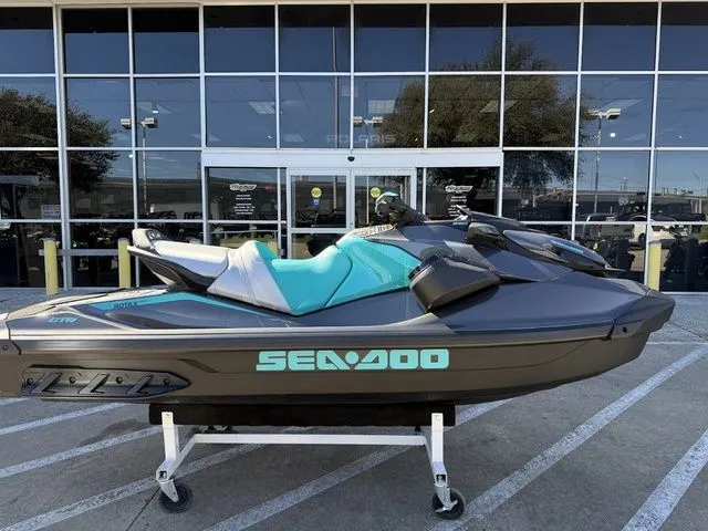 The Image of Sea-Doo GTR 230 2026 - 1