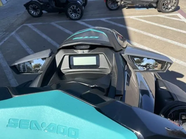 Slide: The Image of Sea-Doo GTR 230 2026 - 13
