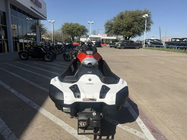 Slide: The Image of Sea-Doo Spark Trixx for 1 2026 - 6