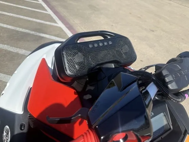 Slide: The Image of Sea-Doo Spark Trixx for 1 2026 - 8