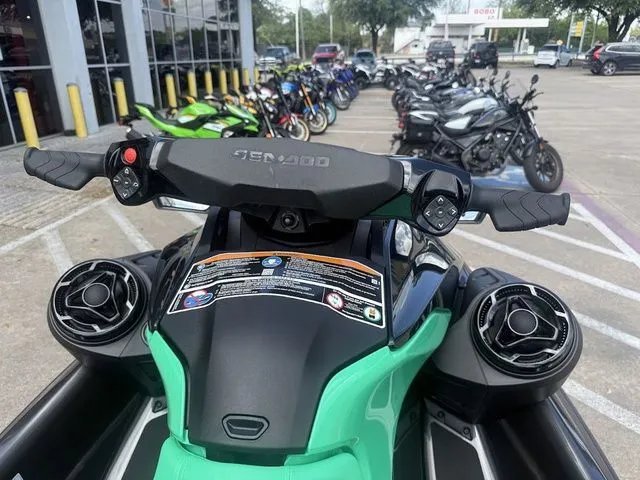 Slide: The Image of Sea-Doo GTI SE 130 2026 - 12