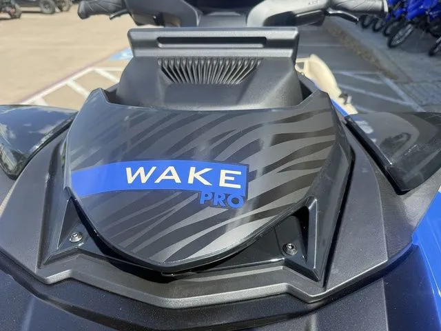 Slide: The Image of Sea-Doo Wake 2026 - 18