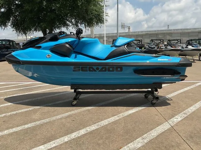 Slide: The Image of Sea-Doo RXP-X 2026 - 6