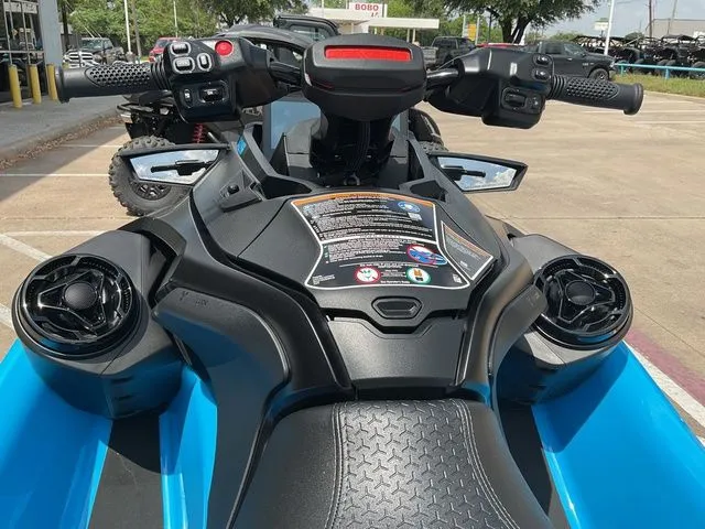 Slide: The Image of Sea-Doo RXT-X 2026 - 13