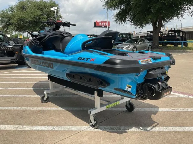 Slide: The Image of Sea-Doo RXT-X 2026 - 5