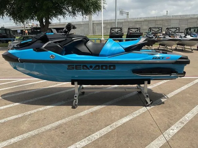 Slide: The Image of Sea-Doo RXT-X 2026 - 6
