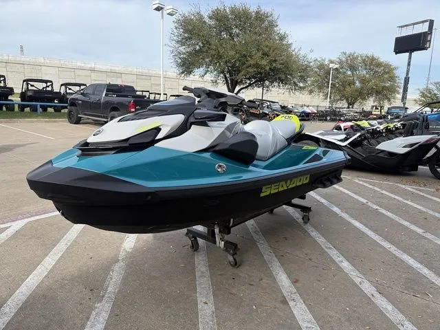 Slide: The Image of Sea-Doo GTI SE 170 2026 - 4