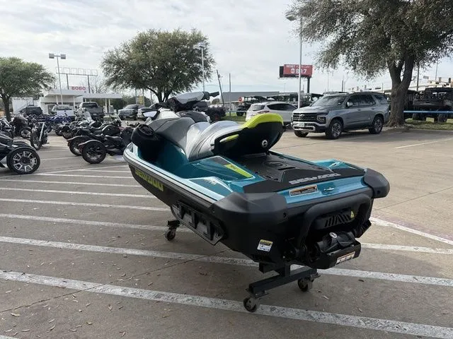 Slide: The Image of Sea-Doo GTI SE 170 2026 - 6