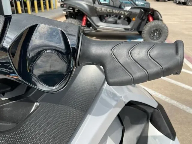 Slide: The Image of Sea-Doo 25TC 2026 - 19