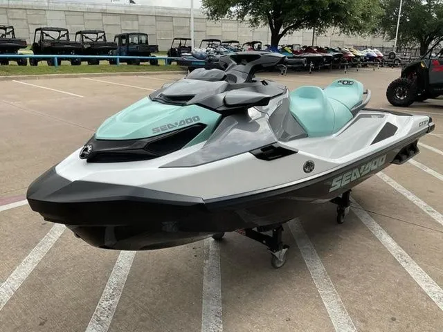 Slide: The Image of Sea-Doo 25TC 2026 - 7